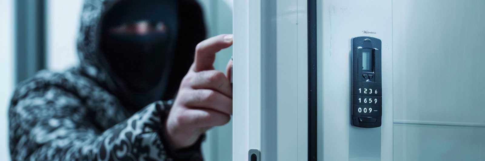 Überfallmeldeanlage für sofortige Alarmierung und Sicherheitsintegration